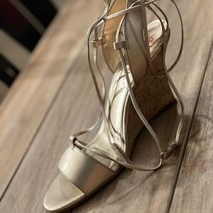 Lilly Pulitzer Gold Metallic Wedges/Espadriles, size 6.5